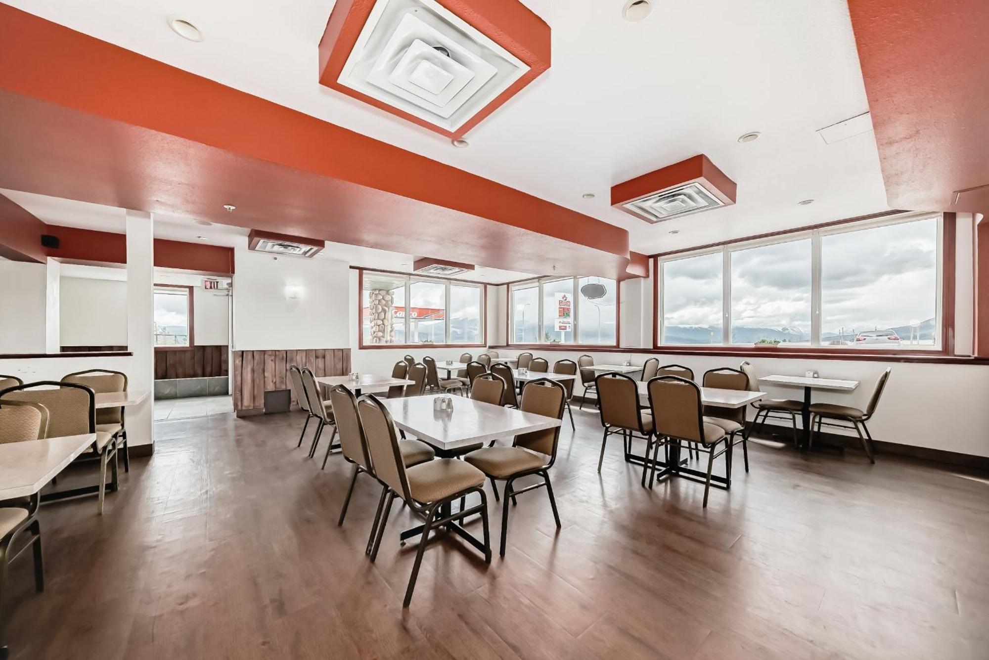 Grande Cache Inn & Suites Exteriér fotografie