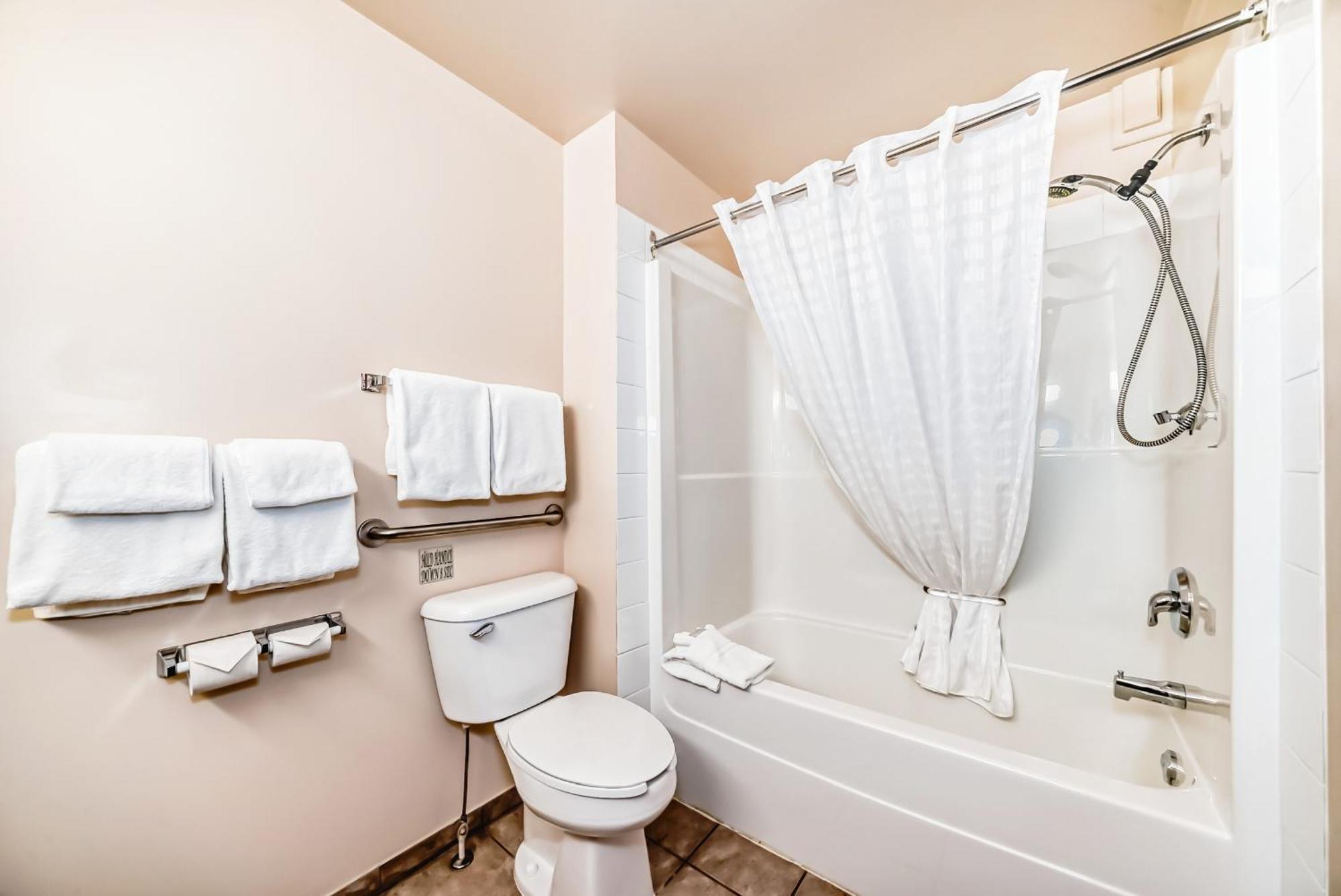 Grande Cache Inn & Suites Exteriér fotografie